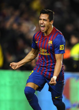 Alexis sanchez fc Barcelona gol kutluyor
