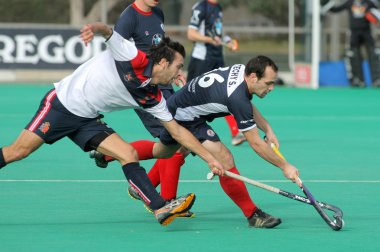 Gabriel Dabanch(L) Rc Polo ile Sebastien Techy(R) Khc Leuven VIES