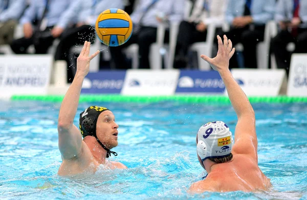 El jugador esloveno de waterpolo Matej Nastran de CN Sabadell — Foto de Stock