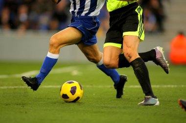 iki futbol oyuncuları vie