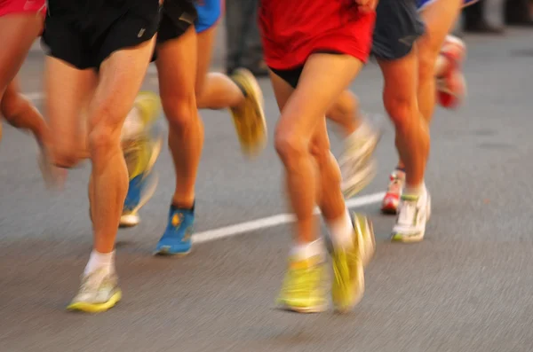 Marathon löpare ben — Stockfoto