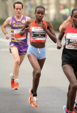 Kenya yarım mesafe koşucusu josephine chepkoech