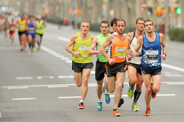 Grup içinde barcelona yarı maraton koşucu