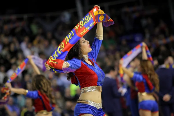 Cheerleader i fc barcelona — Stockfoto