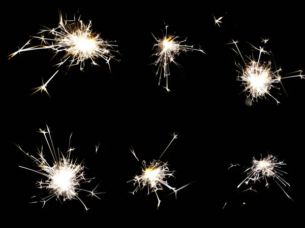 Set de 6 cumpleaños Sparklers aislados sobre fondo negro Fotos de stock