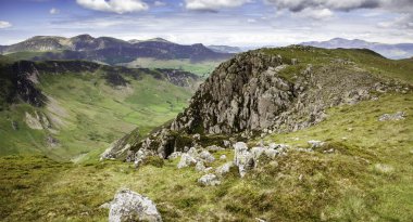 yüksek casus yaklaşım