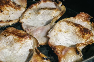 Kızarmış domuz pastırması