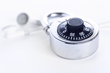 Dijital haklar yönetimi