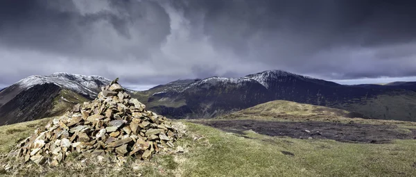 Berg toppmötet — Stockfoto