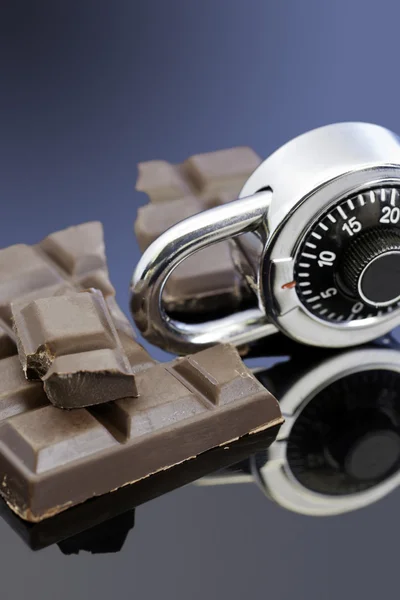 Запри свой шоколад. — стоковое фото