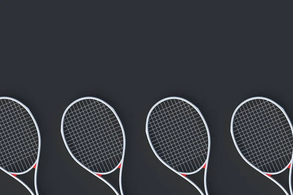 黒を背景にテニスラケットの行 スポーツ用具 国際大会 余暇のためのゲーム 趣味が好き 最上階だ コピースペース 3Dレンダリング — ストック写真
