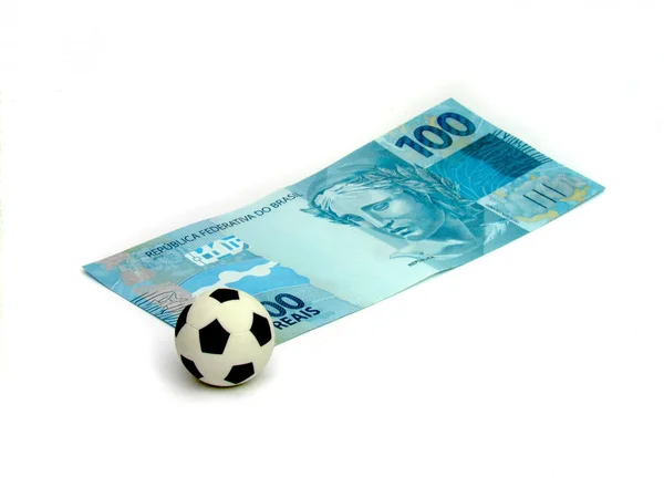 Soccer Ball in a note of 100 real — Stock Photo, Image