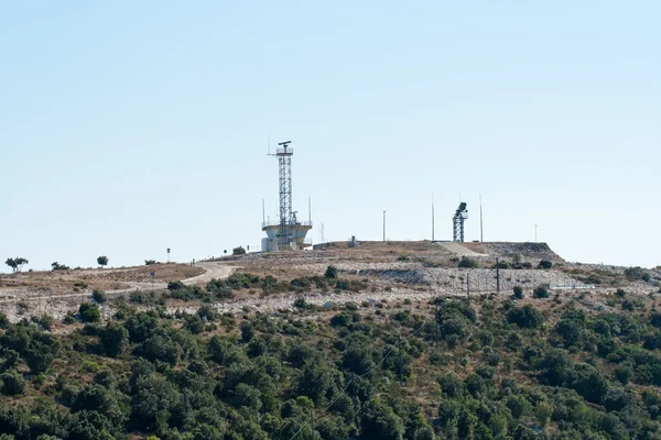 Radar station in desert — Stock Photo, Image