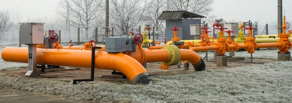 Orangefarbene Gasleitung — Stockfoto