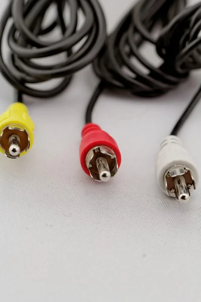 Drie rca-kabel en stekker — Stockfoto