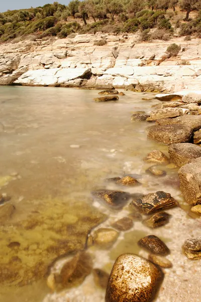 Playa rocosa en Grecia, thassos —  Fotos de Stock