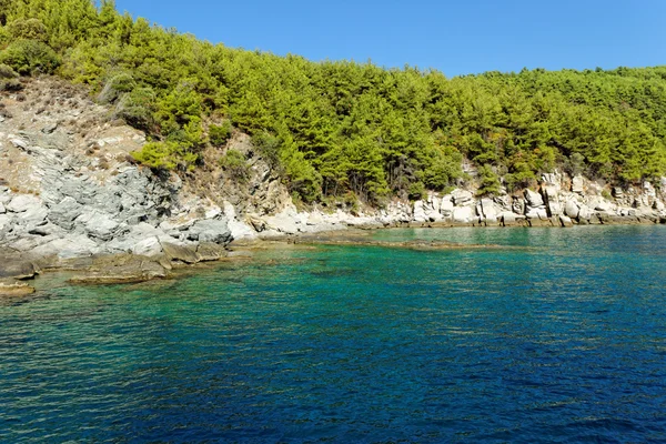 Rotsachtig strand at Griekenland, thassos — Stockfoto