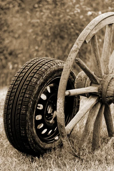 New and old wheel — Stock Photo, Image