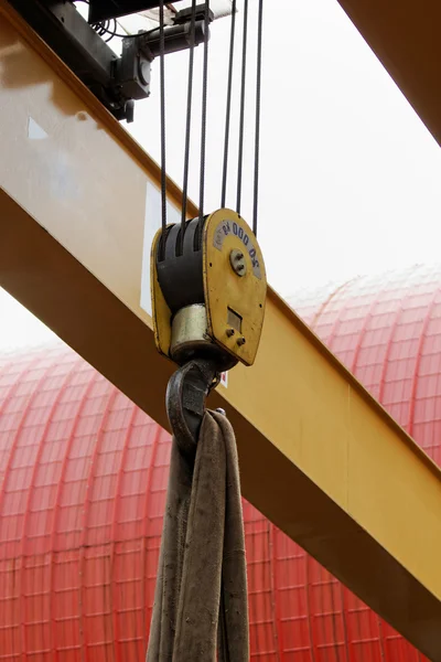 Industrial crane hook — Stock Photo, Image