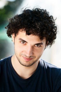 Genç adam.