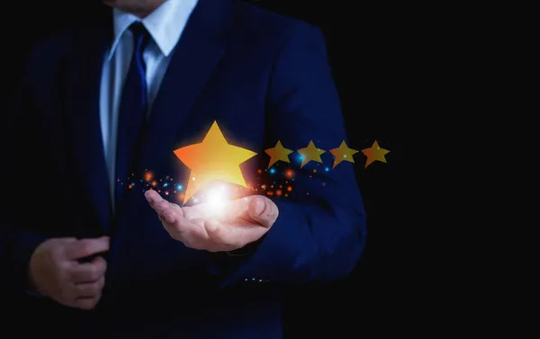 Concepto Experiencia Del Cliente Mano Mostrando Cinco Estrellas Excelente Puntuación — Foto de Stock