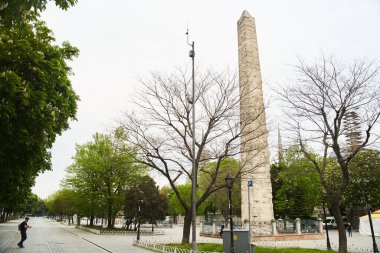 İstanbul, Türkiye - 05.05.2021: Duvarlı dikilitaşın görüntüsü. Yüksek kalite fotoğraf