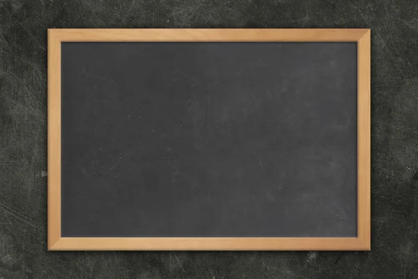 Blackboard op een muur grunge — Stockfoto