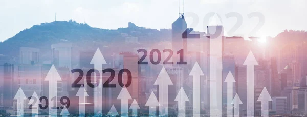 2022 년 컨셉. 경제 성장의 그래프. 코포 마레 컨셉 새해가 됐어. 혼합 된 대중 매체 — 스톡 사진