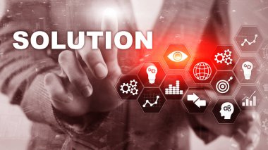 İş çözümleri, başarı ve strateji kavramı. Çözümlerle birlikte iş sürecinin sanal diyagramının yapılandırılması.