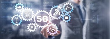 5G Fives jenerasyonu yüksek hızlı internet bağlantısı telekomünikasyon konsepti. Karışık ortam