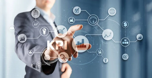 KPI Key Performance Indicator Business Internet Technology Concept auf futuristischem Städtehintergrund — Stockfoto