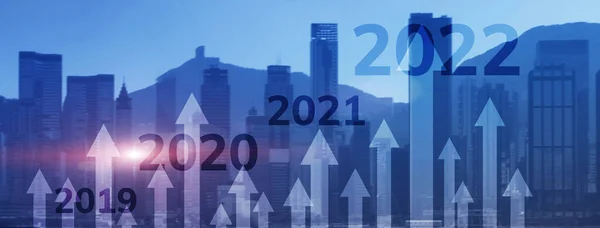 2022. Grafik des Wirtschaftswachstums. Corpotare Konzept Neujahr. Gemischte Medien — Stockfoto