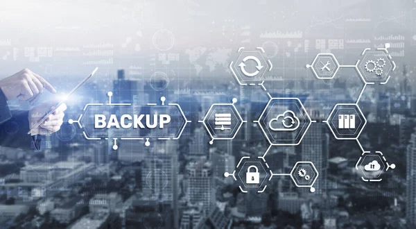 Backup Storage Data Technology Concept Zakenman Die Backup Aanraakt — Stockfoto