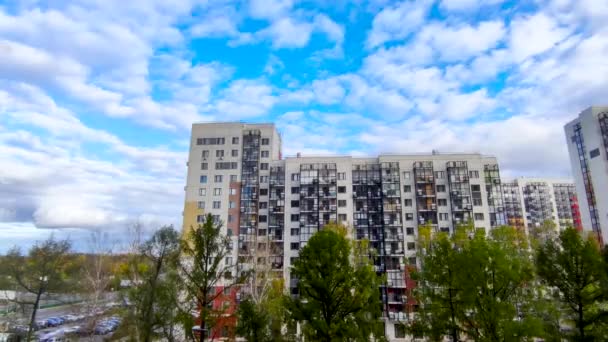 Timelapse Heavy Clouds Moving City Uhd Video — Stok video