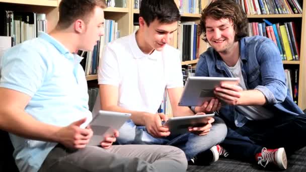 Young male studying knowledge on internet — Stock Video