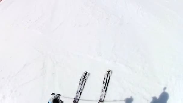 Actividad deporte de esquí — Vídeo de stock