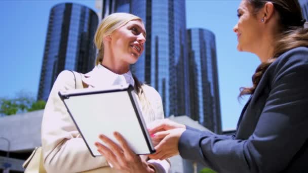 Successful female business executives — Stock Video