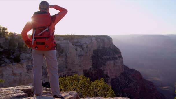 Female hiker ends adventure — Stock Video