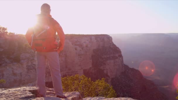 Female hiker ends adventure — Stock Video