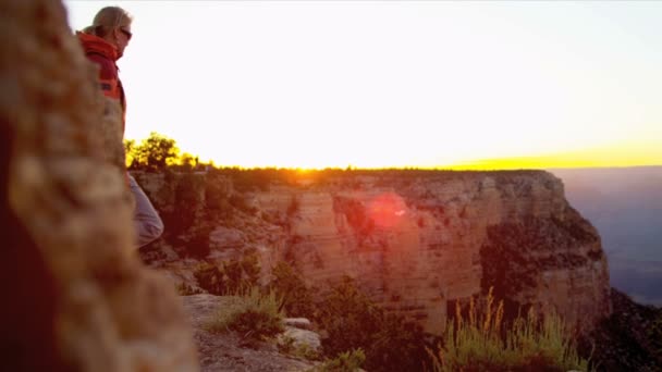 Female hiker ends her adventure — Stock Video