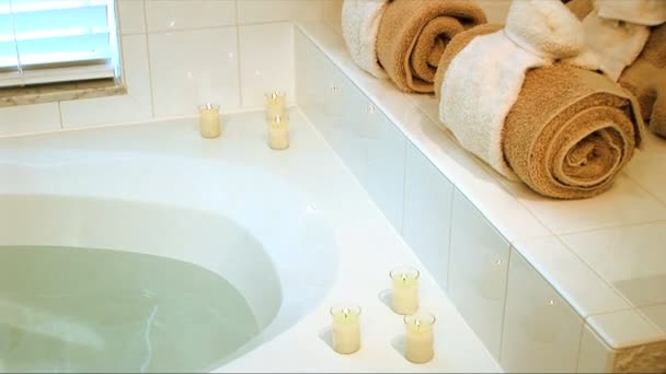 Wellness koupelnou & vody pro relaxaci — Stock video