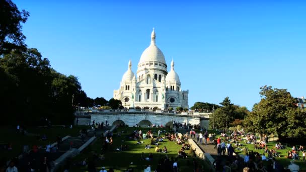 Front view of Basilique du Sacre-Coeur — Stock Video