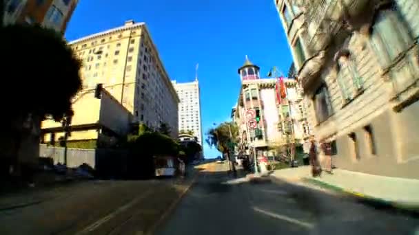 Timelapse point-of-view rijden de straten van san francisco — Stockvideo