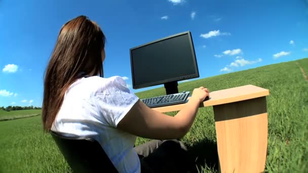 Young businesswoman in city clothes working in conceptual office without walls — Stock Video