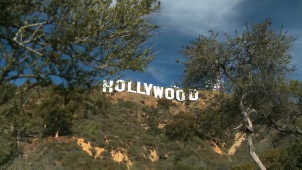 Hollywood teken op l.a. heuvel — Stockvideo