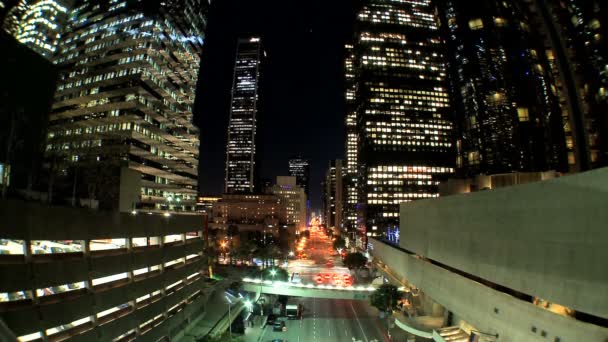 Time-lapse with Fish-eye Contaminación del tráfico urbano — Vídeo de stock