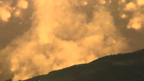 Énergie de vapeur volcanique — Video