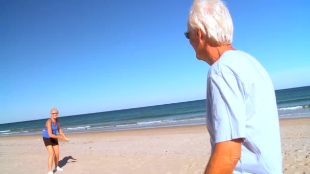 Seniors Ejercicio de diversión saludable — Vídeo de stock