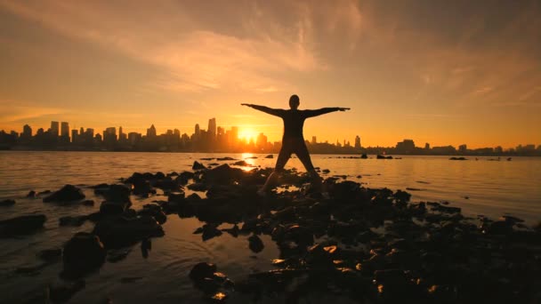 Sunrise City Yoga — Stock Video