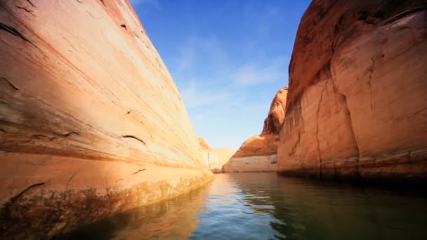 Sandsteinklippen von Lake Powell, arizona — Stockvideo